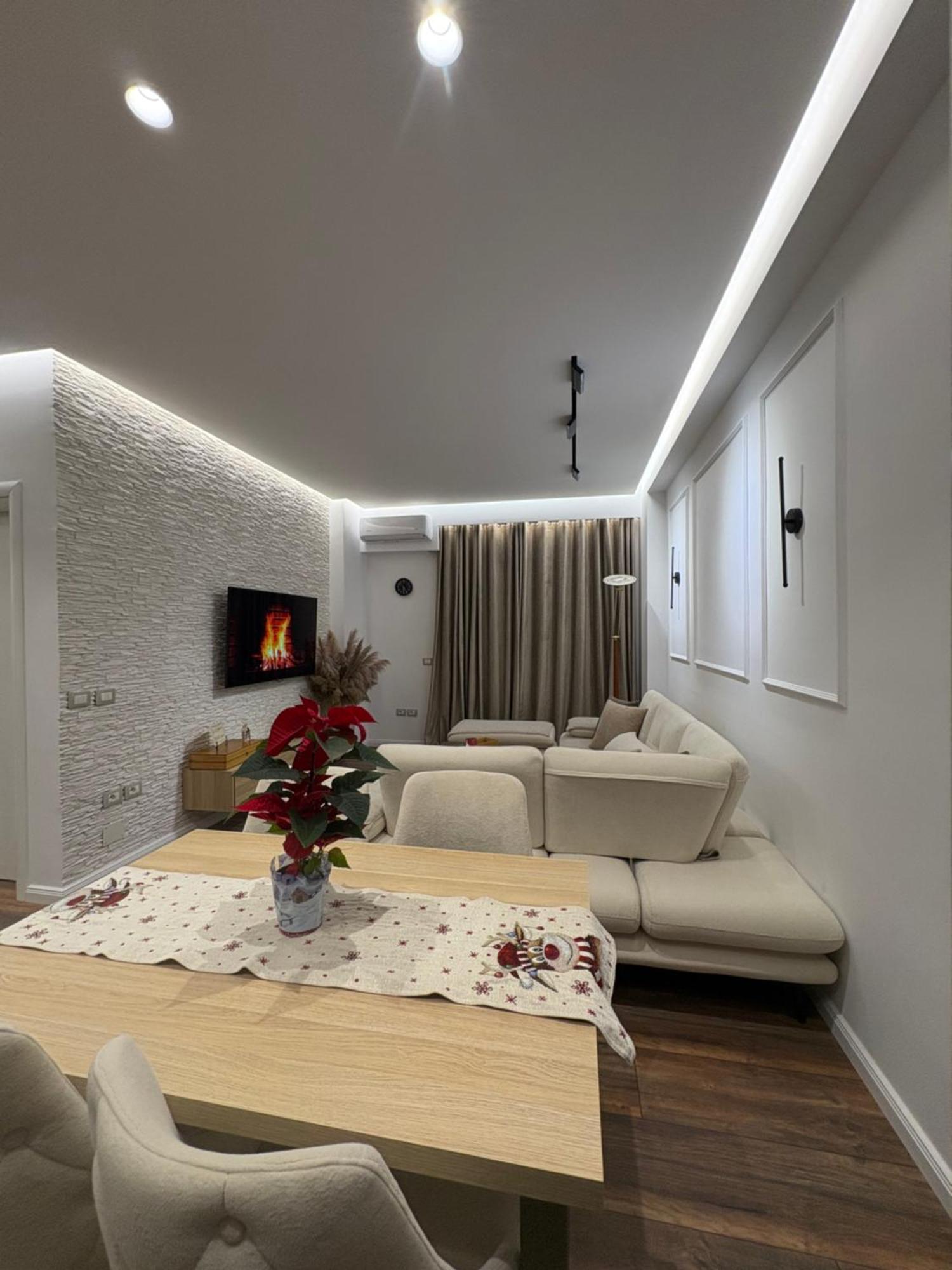 Alajs Apartament Vlore Exterior photo