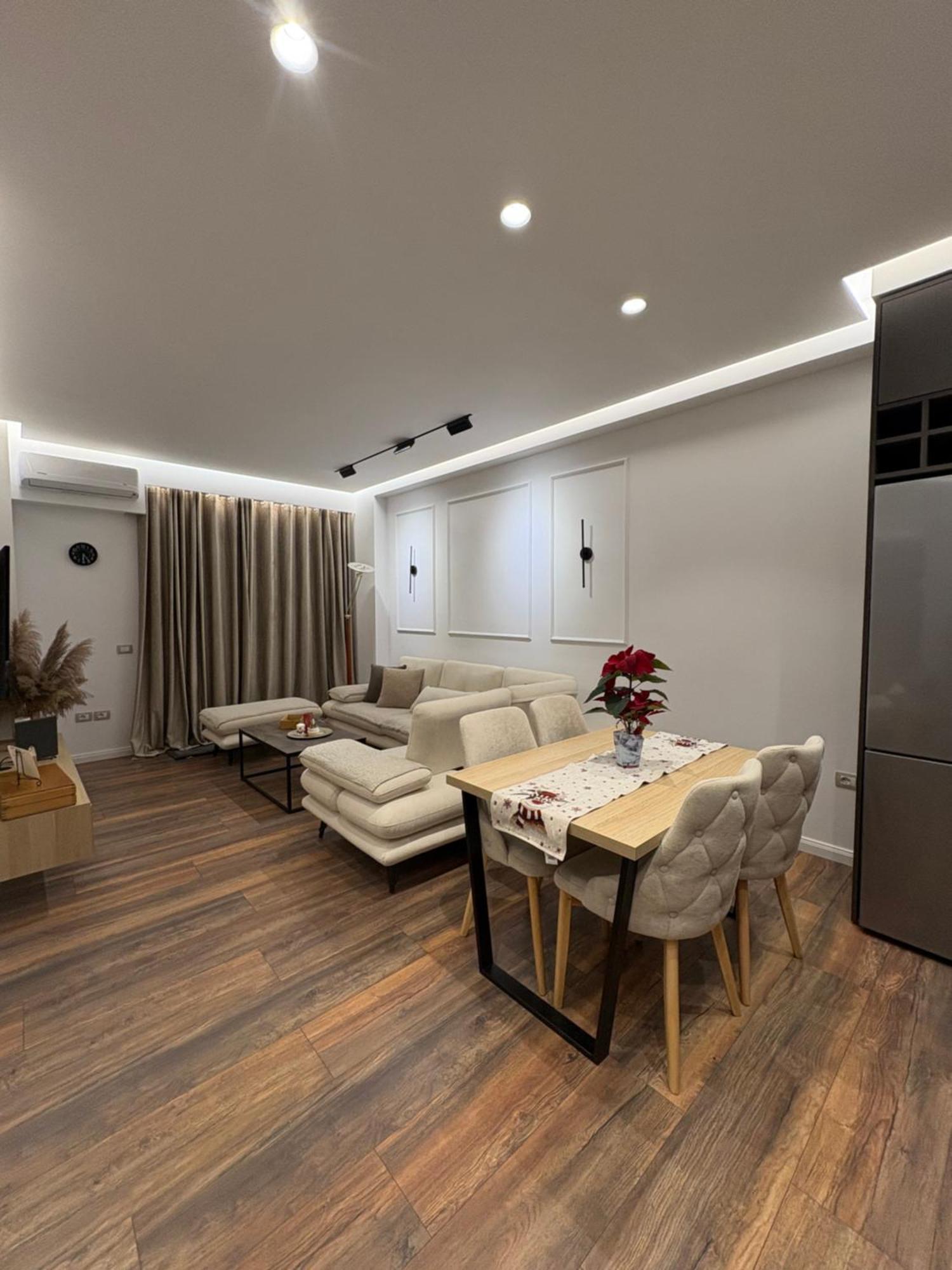 Alajs Apartament Vlore Exterior photo